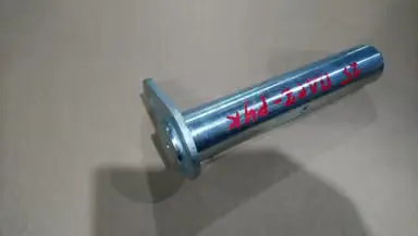 Палец 40*200