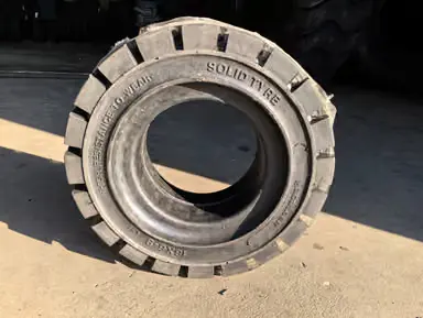 Шина задняя 16*6-8 ST (Цельнолитая)
